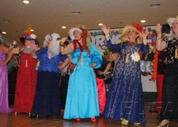 fotosmelilla 2015 02 10 pedro 22 01 Chirigota y disfraces en el Carnaval de Aulas Culturales