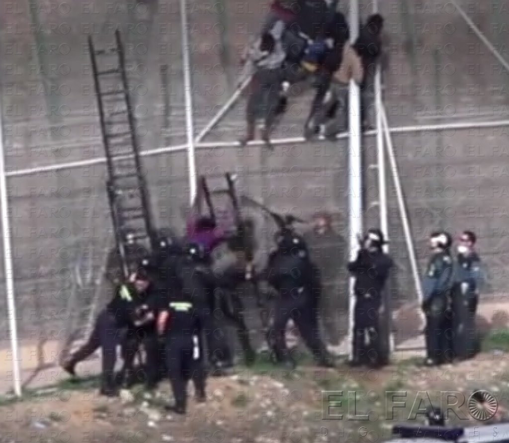 Imputados 8 guardias civiles por golpear a un inmigrante en la valla el 15 de octubre