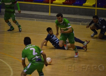 fotosmelilla 2015 02 22 depor 6 03 El Melilla vive un mal sueño