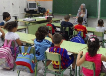 No hay más repetidores por falta de espacio en las aulas, dicen los sindicatos