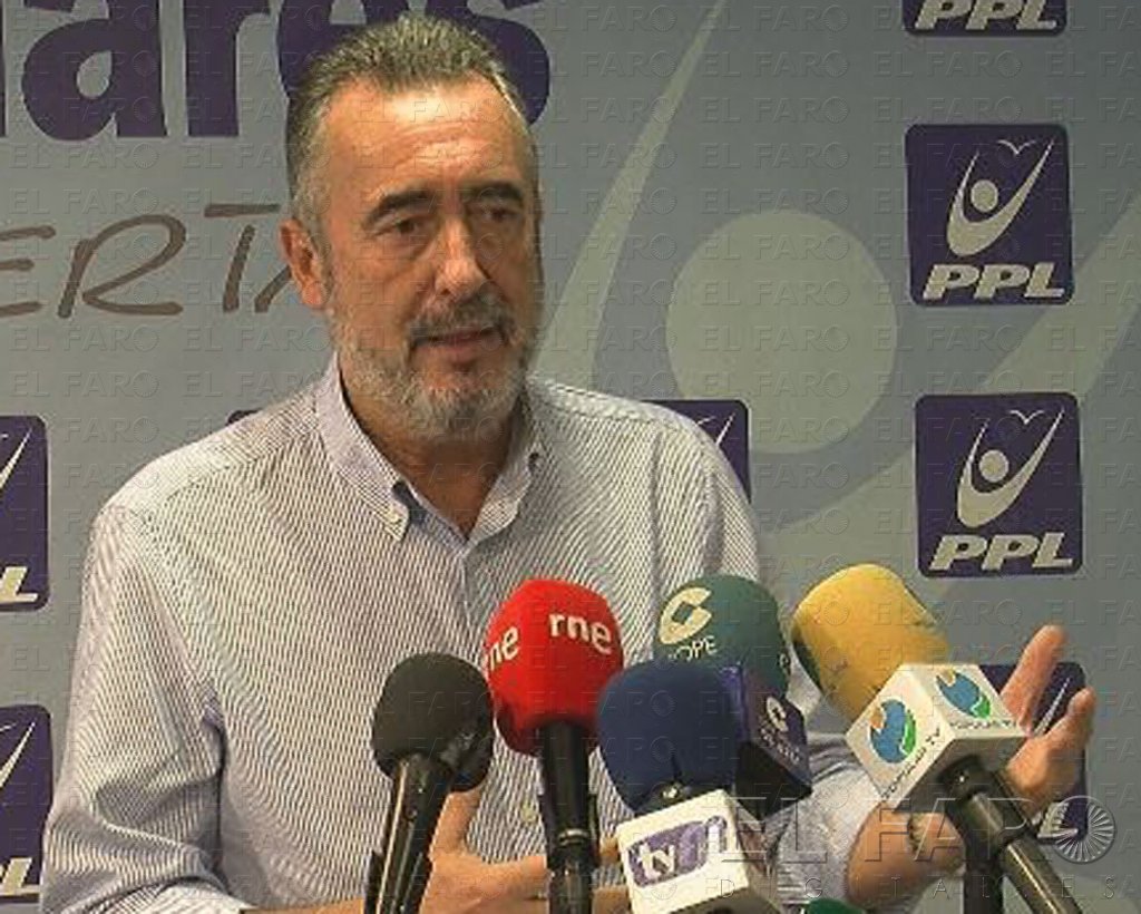 Velázquez dice que si fuera Imbroda, estaría “muy preocupado” por el sumario de ‘Ópera’