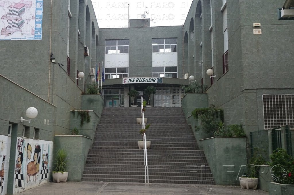 SATE denuncia que no se cubre la baja de un profesor desde hace más de un mes el IES Rusadir