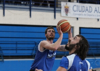 fotosmelilla 2015 03 24 deportes IMG 6566 Los playoffs, a un triunfo liguero