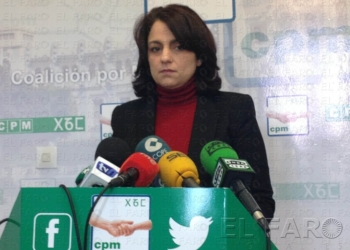fotosmelilla 2015 03 25 rebeca 10 1 Almansouri: “El contrato marítimo es un gran engaño a todos los melillenses”