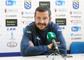 fotosmelilla 2015 03 28 depor UD Melilla Fernando Curras 27 3 15 “No tengo queja del esfuerzo, pero necesitamos más”