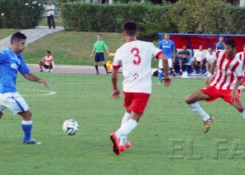 fotosmelilla 2015 03 30 deportes 2 04 11 El Melilla vuelve a las andadas