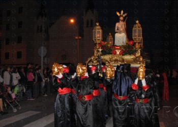 fotosmelilla 2015 04 01 rebeca 16 1 Los melillenses salen a la calle para acompañar al Humillado en su estación de penitencia