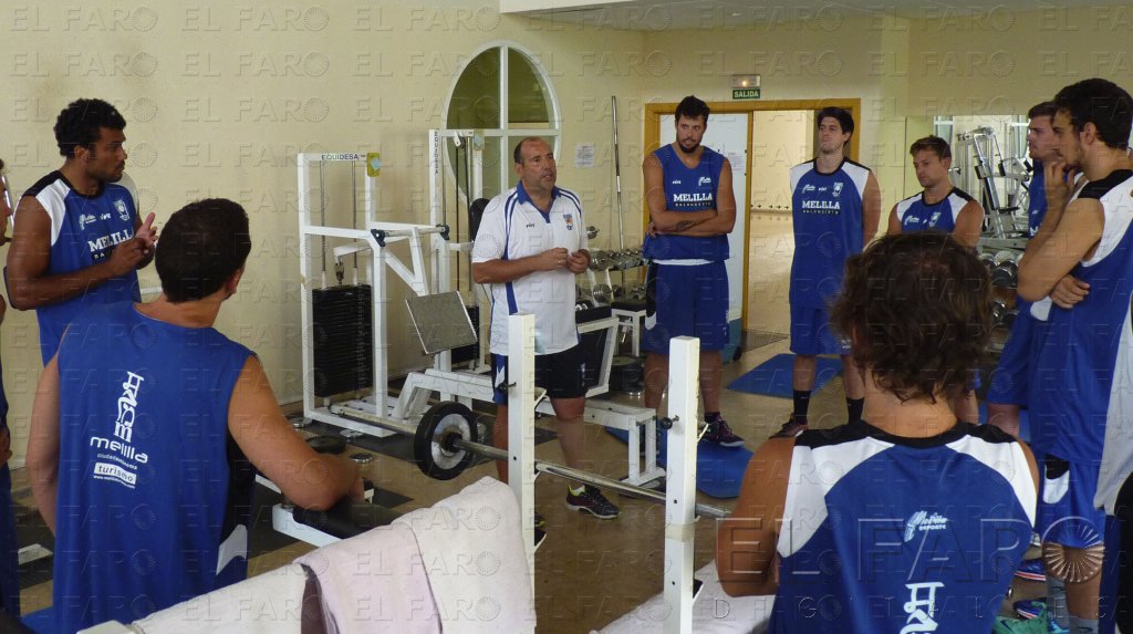 Descanso de la plantilla del Melilla BC