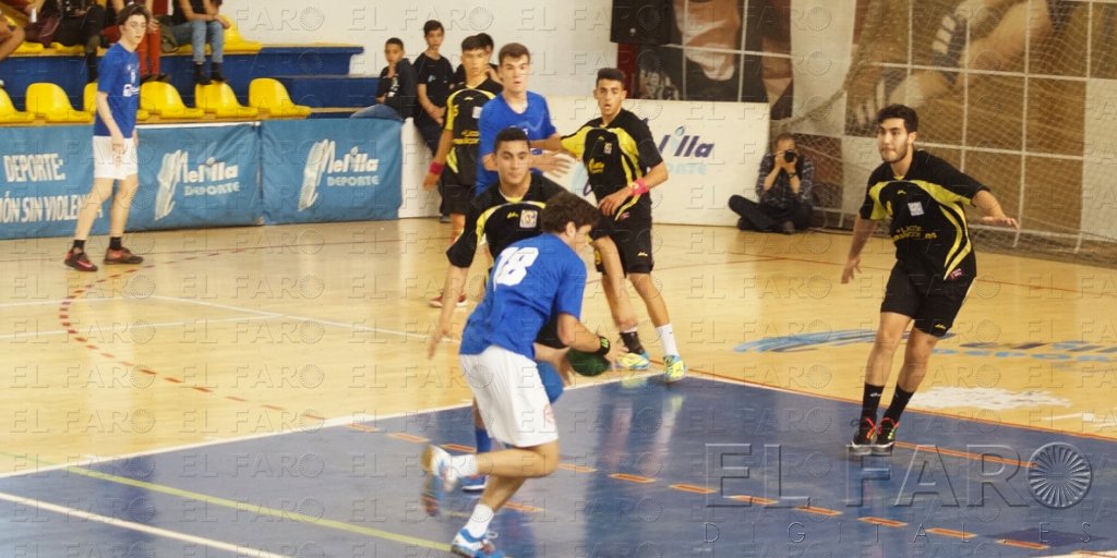 Relajado triunfo amarillo