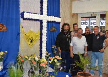 fotosmelilla 2015 05 01 P 19 04 El Centro Hijos de Melilla presenta su primera Cruz de Mayo en sus más de 60 años