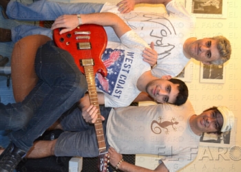 fotosmelilla 2015 05 02 P DSC 0229 “Es una pena que no haya locales, porque hay buenos músicos”