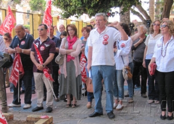fotosmelilla 2015 05 02 rebeca 14 1 UGT aprovecha el 1 de Mayo para pedir a los melillenses que voten por el cambio