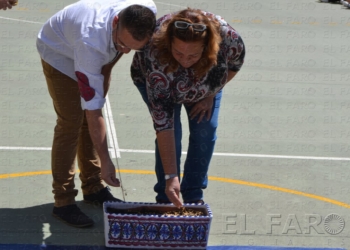 fotosmelilla 2015 05 07 P 21 01 La Salle se solidariza con Nepal con donaciones y un sembrado simbólico
