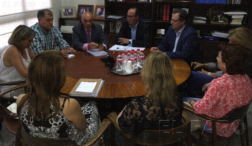 Melguizo promete que a mitad de junio se reiniciarán las obras del Universitario