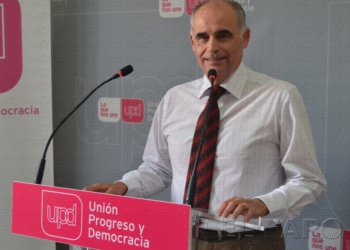 Guerra: “Melilla no puede volver a quedar a expensas del comercio atípico y del contrabando”