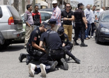 fotosmelilla 2015 05 21 rebeca 2 1 Una pelea entre simpatizantes del PP y CpM en Correos acaba con un detenido