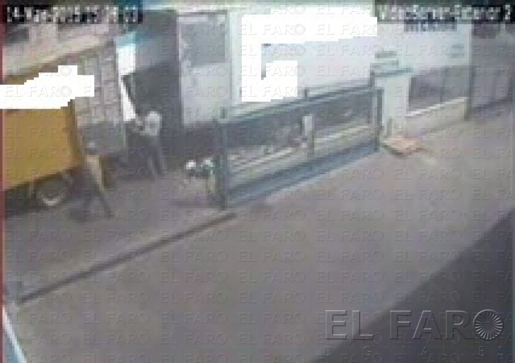 Detenido un transportista marroquí que ocultó a 5 magrebíes en una batea