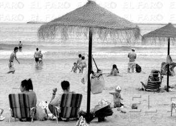 Guelaya critica que la Ciudad vea “normal” la suciedad de las playas
