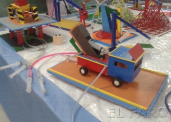 fotosmelilla 2015 06 11 P 20150610 120359 Tecnología, artistas y fotos, en las exposiciones de fin de curso del Rusadir