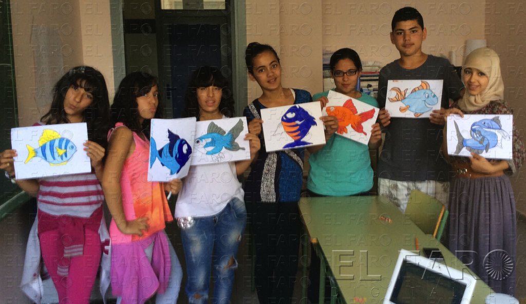Los alumnos del IES Rusadir celebran el Día de los Océanos