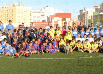 fotosmelilla 2015 06 17 depo 12 01 110 jóvenes futbolistas disfrutan con la celebración del Trofeo Leandro Alfaya