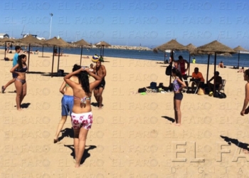 fotosmelilla 2015 06 18 depo 09 01 El voley-playa irrumpe con fuerza en Melilla