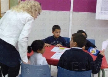 fotosmelilla 2015 06 19 rebeca 18 1 Melilla adelanta 2 meses el plazo para pedir becas escolares, que se abre hoy