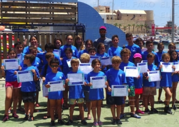 fotosmelilla 2015 06 27 depo 13 01 La primera promoción de los Cursos de Verano reciben todos sus diplomas