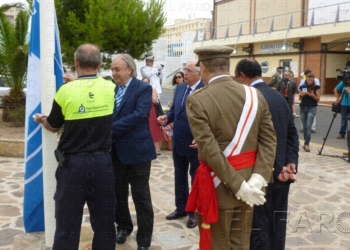 fotosmelilla 2015 06 30 rebeca 10 1 Guelaya critica que se dé una bandera azul en el puerto pese a sufrir vertidos