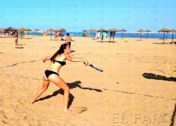 fotosmelilla 2015 07 21 depo CKX74V8WIAAcF o Los individuales del III Open de Tenis Playa ya se disputan en San Lorenzo