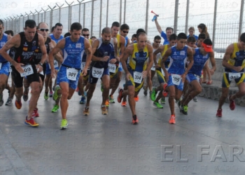 fotosmelilla 2015 07 26 depor 29 01 La Federación abre el periodo de inscripción para el Acuatlón 2015