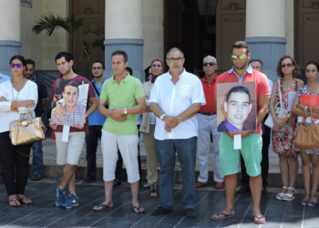 fotosmelilla 2015 07 28 9 1 Los padres de Emin y Pisly reclaman una reunión con Imbroda y con El Barkani