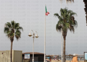fotosmelilla 2015 08 08 P 9 01 Quevedo apuesta por que las playas de Melilla recuperen la bandera azul