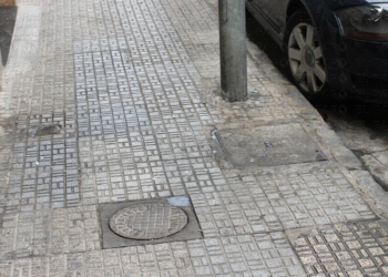 fotosmelilla 2015 08 11 P 13 02 Comerciantes y vecinos de López Moreno piden una solución al mal olor