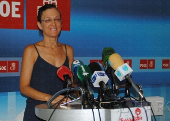 fotosmelilla 2015 08 11 rebeca 9 1 “Ponerle un sueldo a los diputados como primera medida no es ético ni estético”