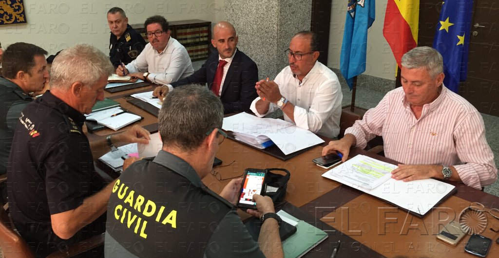 La Junta Local de Seguridad acuerda medidas para controlar a los menas