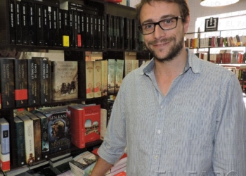 fotosmelilla 2015 08 17 Maria 17 1 Los libros ‘de bolsillo’ no faltan en las maletas de los lectores melillenses