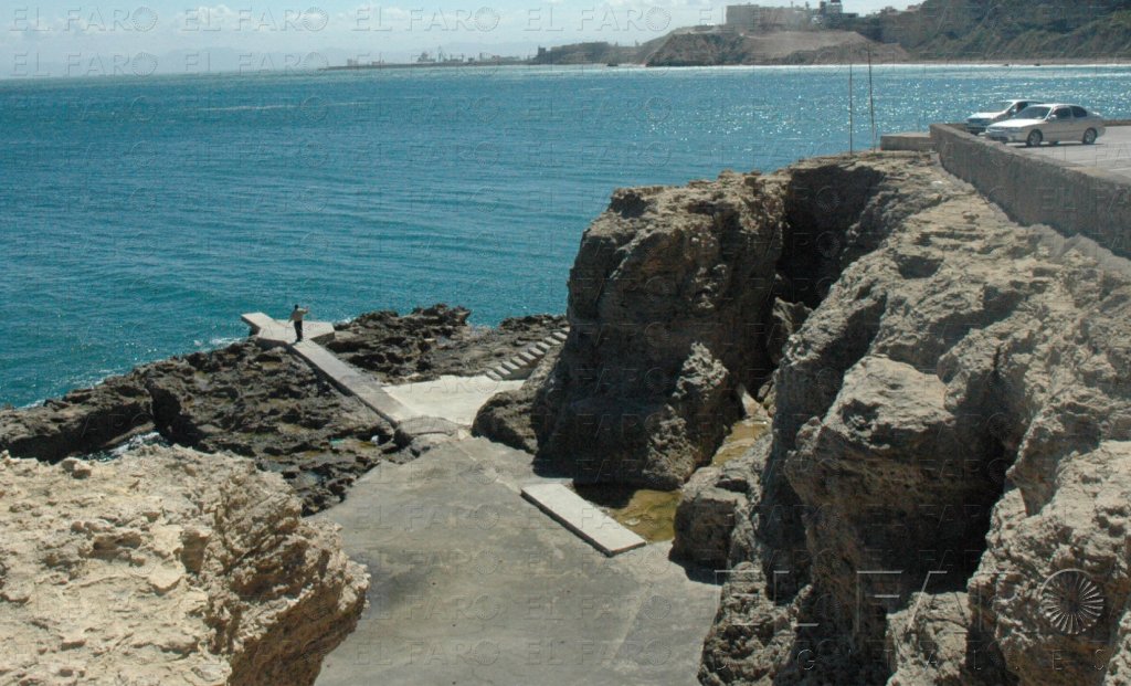 La playa de Aguadú abre hoy al público con servicio de socorristas