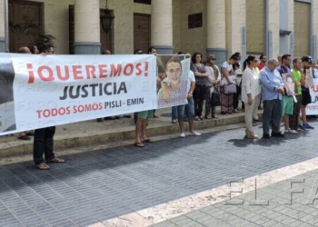 fotosmelilla 2015 08 28 Maria 13 1 Los padres de Emin y Pisly esperan que Fernández Díaz exponga su caso en Rabat