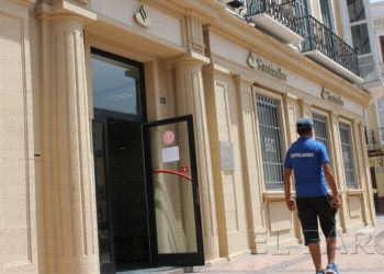 fotosmelilla 2015 08 28 P 2 01 “Uno de las víctimas entró en el banco pidiéndonos que llamásemos de inmediato a la Policía por el robo”