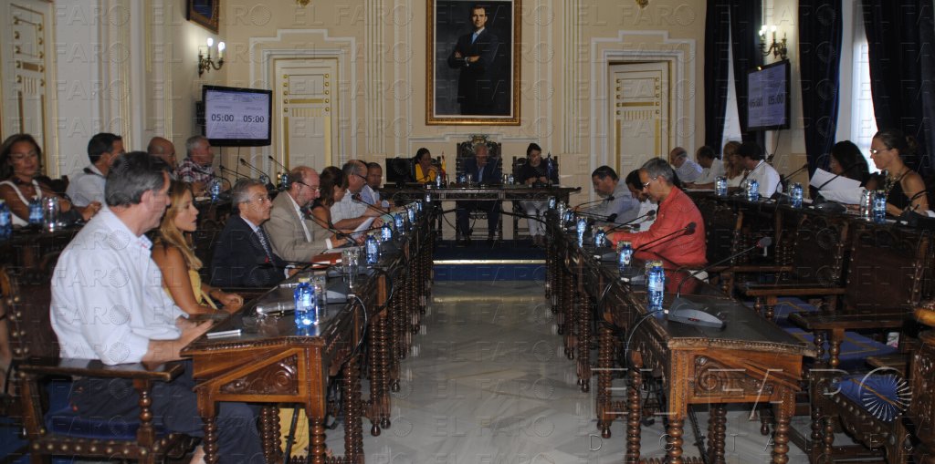 La oposición, ‘reticente’ a aprobar el pago de facturas por ser atrasadas y elevadas