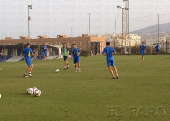 fotosmelilla 2015 09 01 depor la foto 1 La UD Melilla afronta la Copa del Rey con buenas sensaciones por su buen fútbol