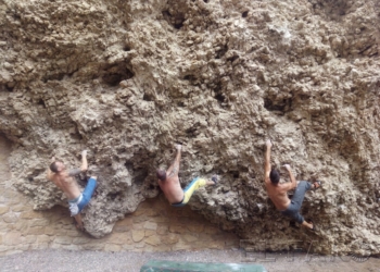 fotosmelilla 2015 09 04 depor escalando un bloque cada uno Escaladores melillenses se citan en Jaén