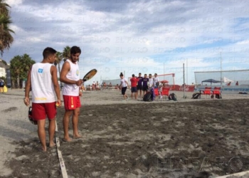 Los melillenses, instantes antes del inicio de los cuartos de final.