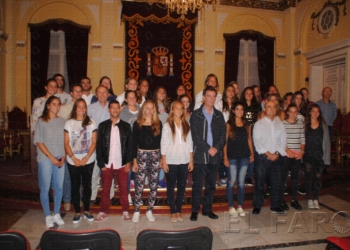 Imágenes de la recepción celebrada ayer en el Salón Dorado del Palacio de la Asamblea.
