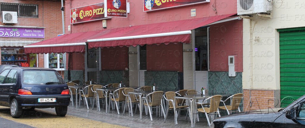 El BOME recoge la ordenanza para colocar las terrazas de los bares en la calle La Legión