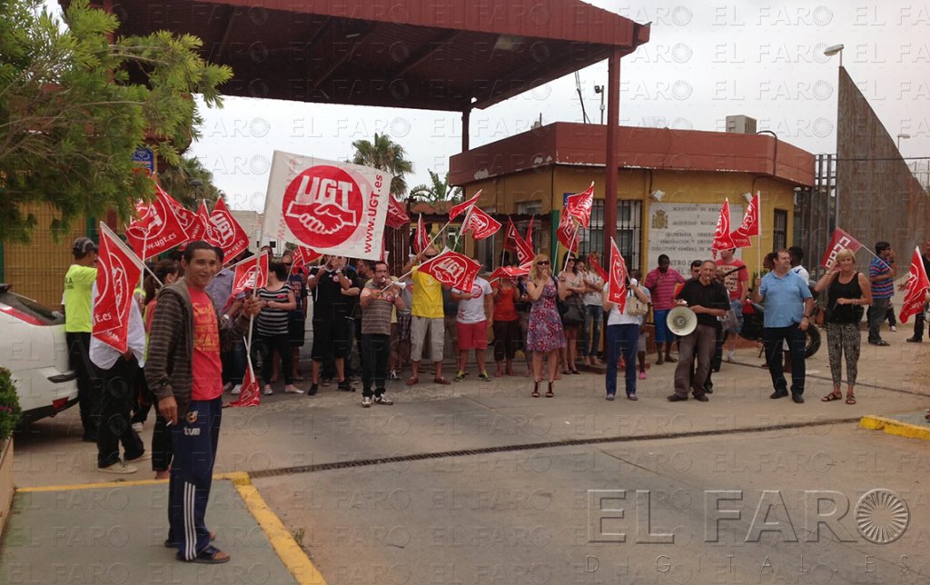 UGT cree que “el CETI no es un banco donde los vigilantes tengan que llevar armas”