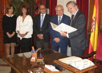 fotosmelilla 2015 11 10 dori 7 1 Imbroda presenta a Méndez de Vigo un Plan Estratégico de Educación a 10 años