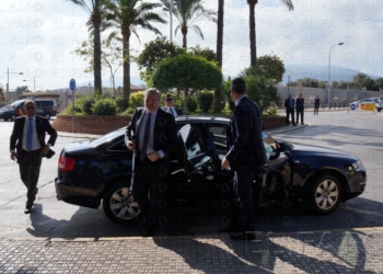 Los socialistas critican que la visita del ministro estuvo “vacía de contenido”