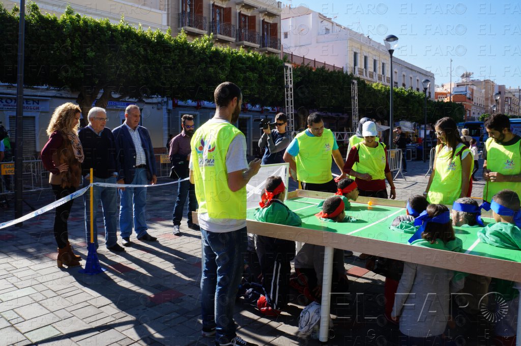 Rap, juegos tradicionales y deportes llenan Carlos de Arellano de melillenses